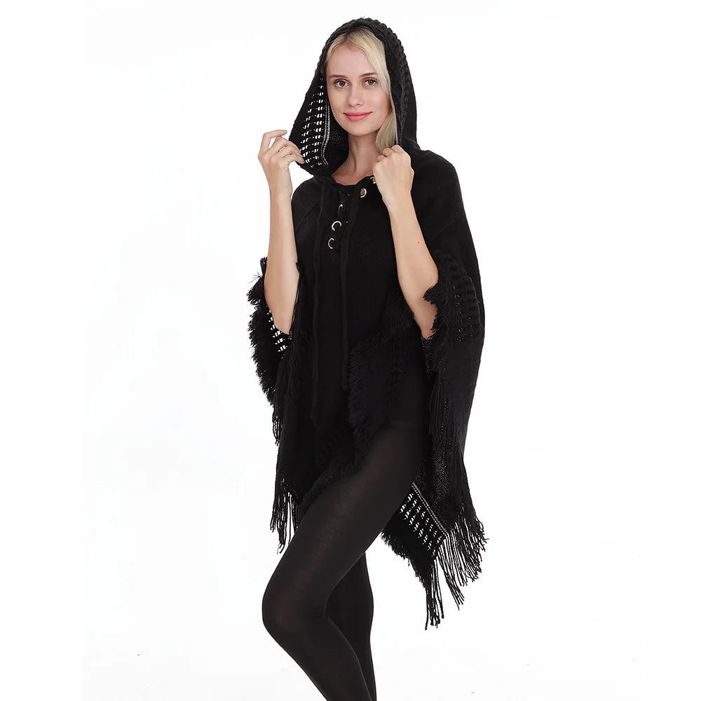 Cape Crochet Capuche Franges élégance Urbaine