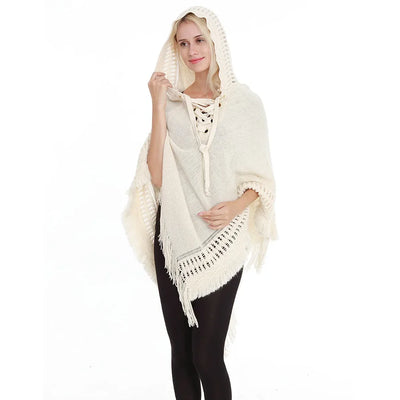 Cape crochet noire avec capuche et franges pour femme style urbain élégant