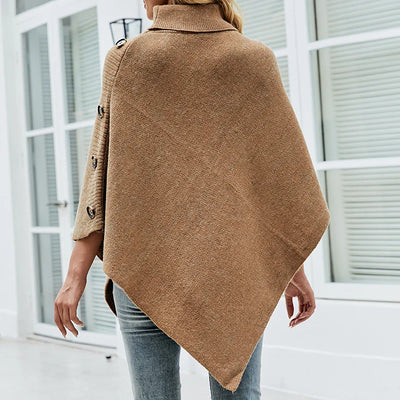 Poncho col roulé manches chauve-souris asymétrique détails boutons bois