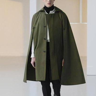 Poncho homme vert à boutons et long